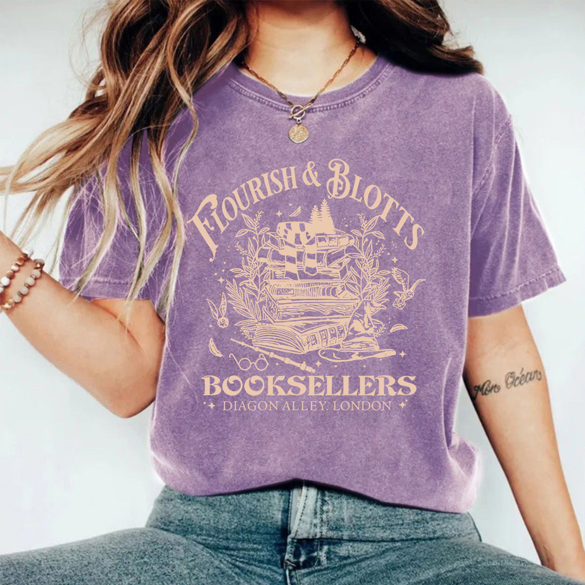 Stijlvolle Klassieke Effen Kleur Washed Casual Vintage Ronde Hals T-shirt met Bedrukte Kasteelprint en Korte Mouwen voor Dames/Meiden & Plus-Size