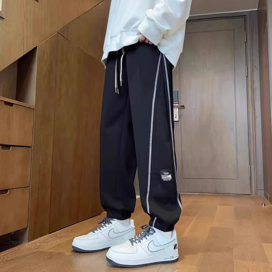 Stijlvolle Casual Effen Kleur Losse Sportieve Gestreepte Joggingbroek met Toelopende Pijpen en Trekkoord voor Heren & Jongens