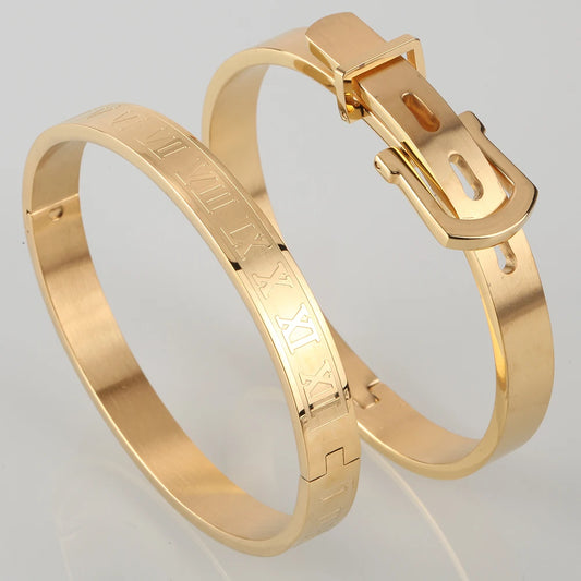 Modieuze Stijlvolle Vergulde Roestvrijstalen Armband met Letterprint en Gespsluiting voor Heren