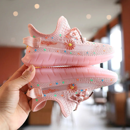 Trendy Stijlvolle Effen Kleur Ademend Lichtgewicht Casual LED Kindersneakers van Mesh met Bloemenmotief en Vestersluiting voor Kinderen