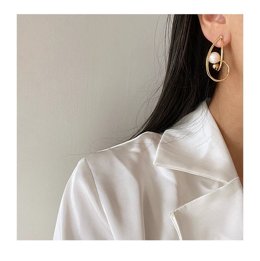 Europese Elegante Hoogwaardige Geometrisch Pareloorbellen in Franse Stijl voor Dames