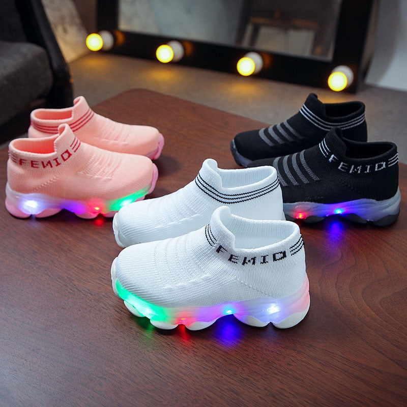 Comfortabele Effen Kleur Ademend Casual LED Kindersneakers van Mesh met Letterprint en Ronde Neus voor Kinderen