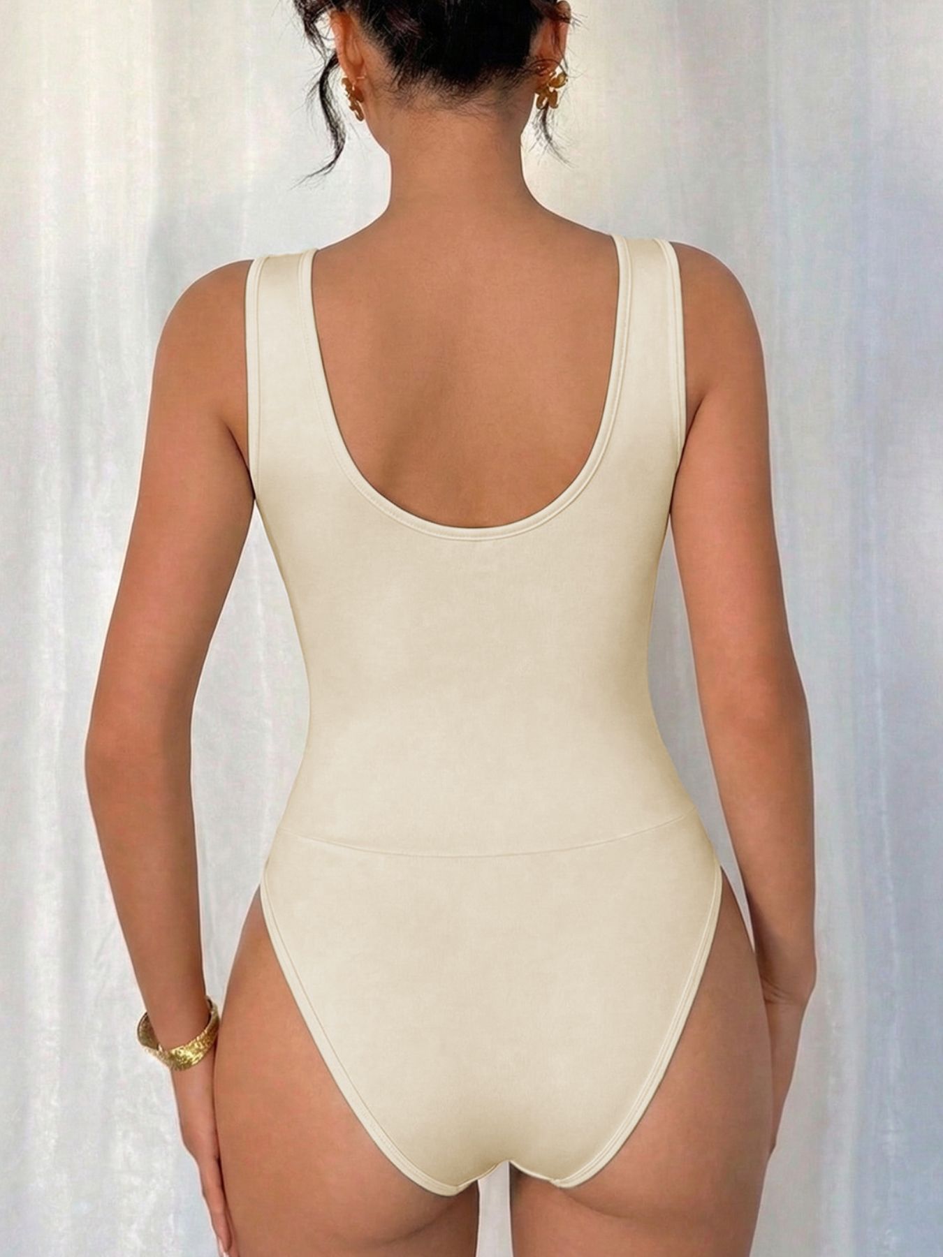 02b283be-616d-4da7-97c9-4268db9722c8-Max