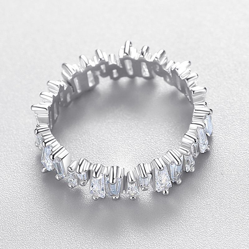 S925 Zilveren Europese High-end Baguette Eternity Ring met Zirkoonsteentjes voor Dames