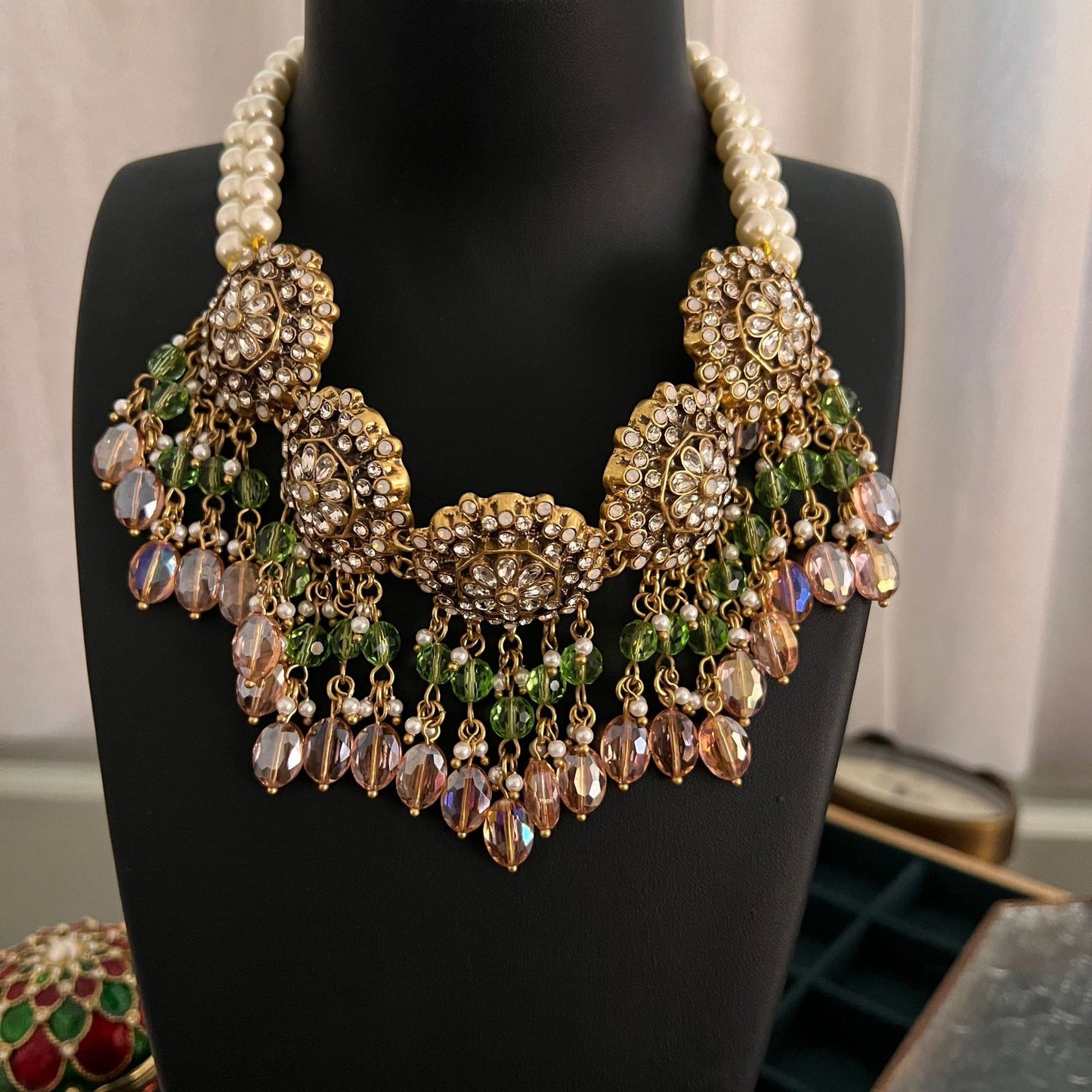 Modieuze Veelzijdige Handgemaakte Klassieke Sieradenset Retro Statement Parelmoer Kralen Halsketting/Oorbellen met Strass-steentjes en Kristallen voor Dames