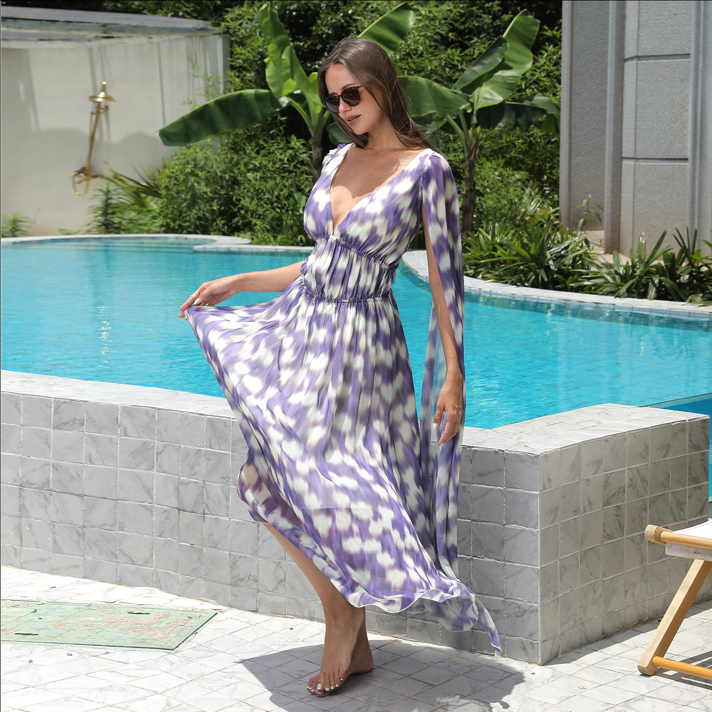 Elegante Stijlvolle Diepe V-hals Bloemenprint Maxi-jurk met Doorzichtige Mouwen voor Dames & Plus-size