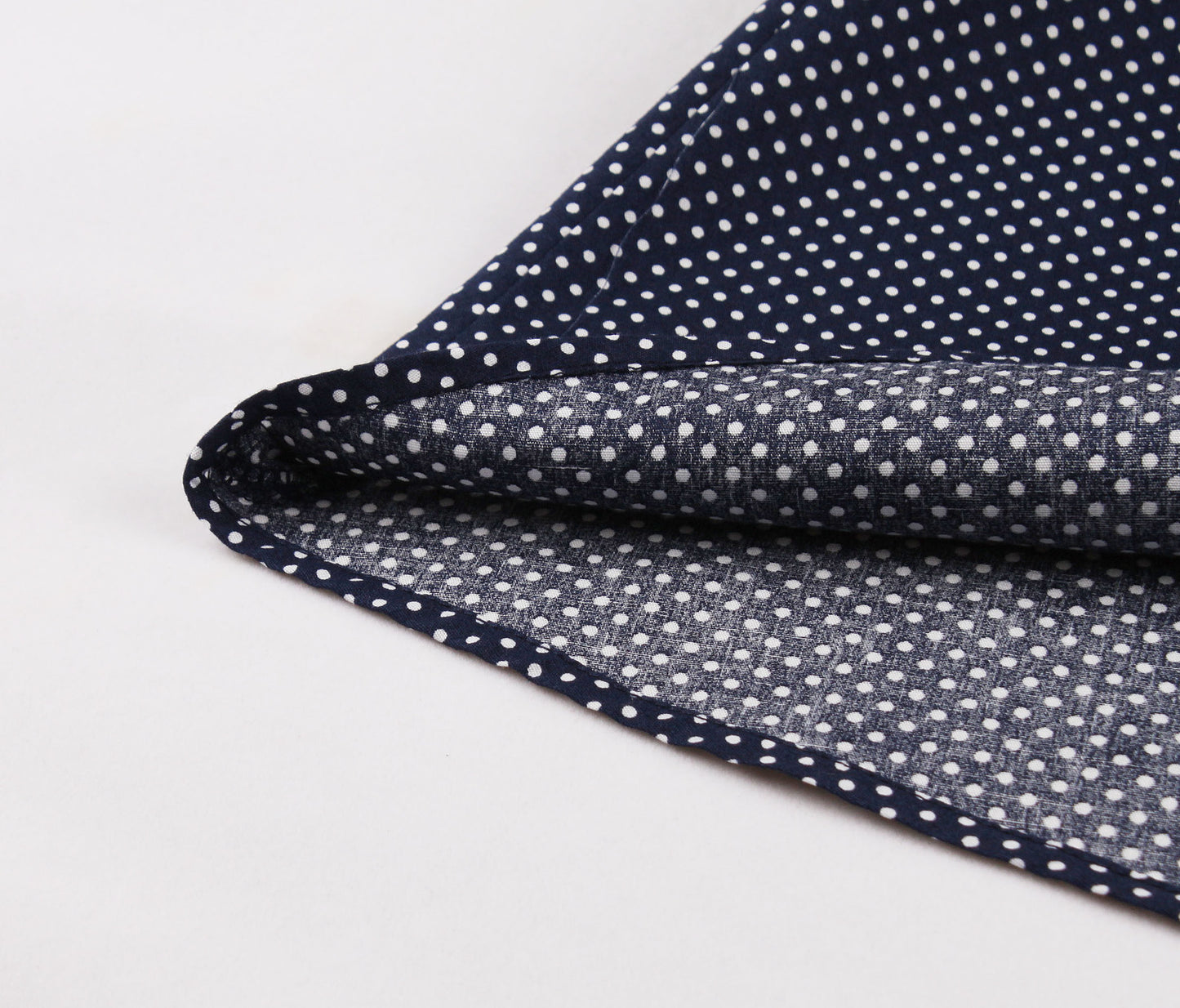 Hepburn Style Retro Polka Dot Cocktailjurk met Pakkraag en Korte Mouwen voor Dames & Plus-size