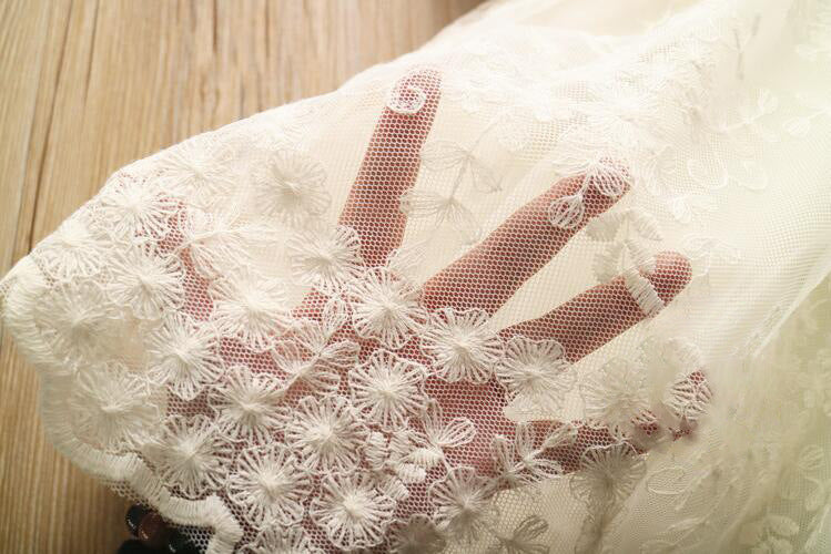 Meisjes Prinsessenjurk van Kant met Ronde Hals en Borduurwerk voor Kinderen & Tieners