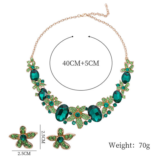 Elegante Unieke Verfijnd Design Klassieke Sieradenset Retro Halsketting en Oorbellen met Kristallen Bloemenvormen en Strass-steentjes voor Dames
