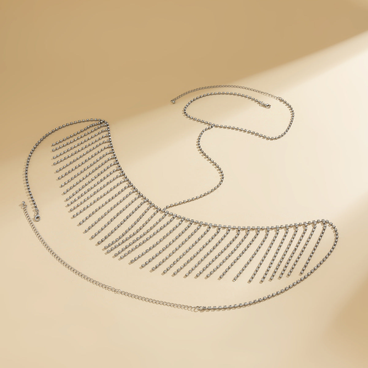 Stijlvolle Elegante Metalen Zilverkleurige Geometrische Cross-Bodychain met Strass-steentjes Kwastjes voor Dames