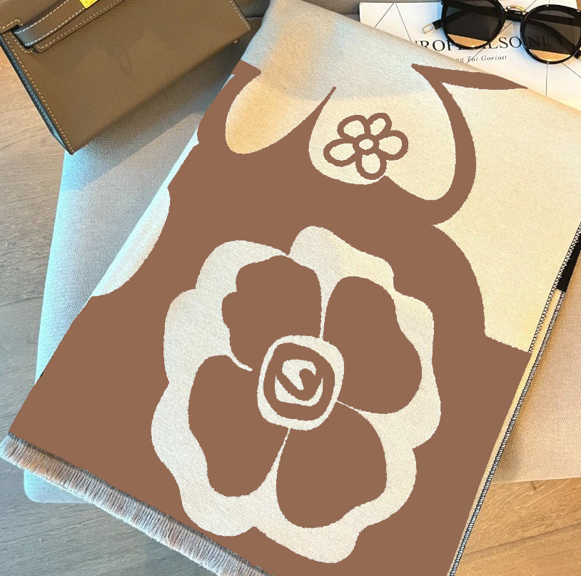 Kamer met airconditioning Lente en zomer Hoogwaardige veelzijdige zwart-witte sjaal warme jurk