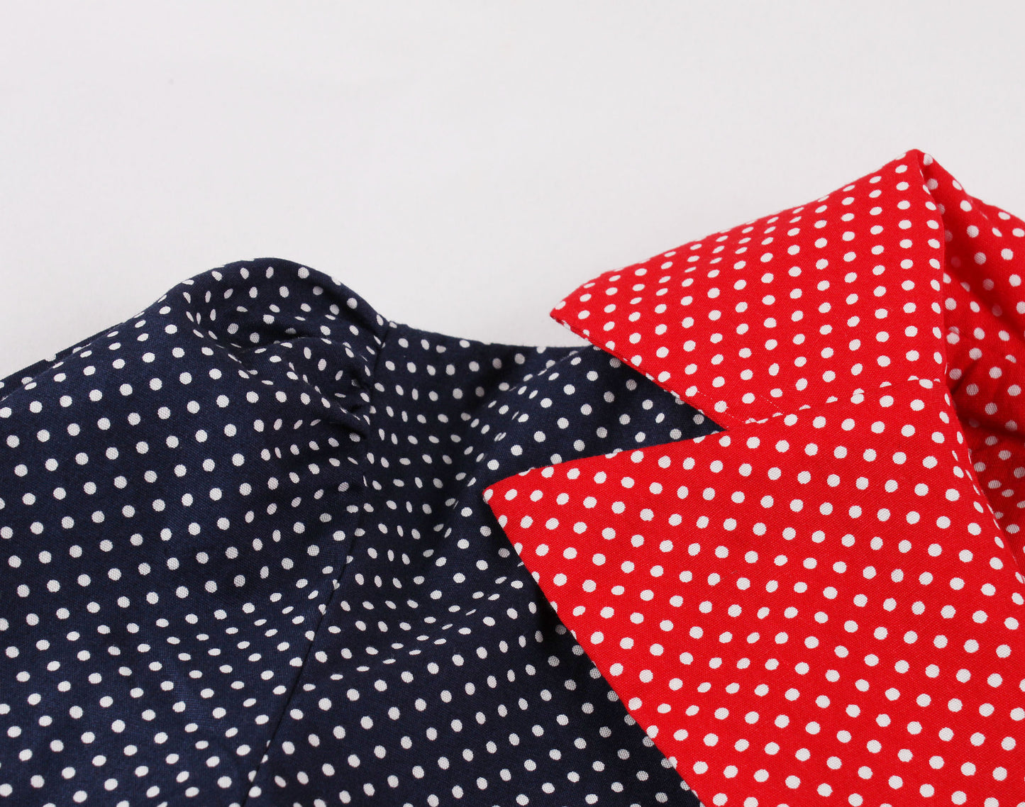 Hepburn Style Retro Polka Dot Cocktailjurk met Pakkraag en Korte Mouwen voor Dames & Plus-size