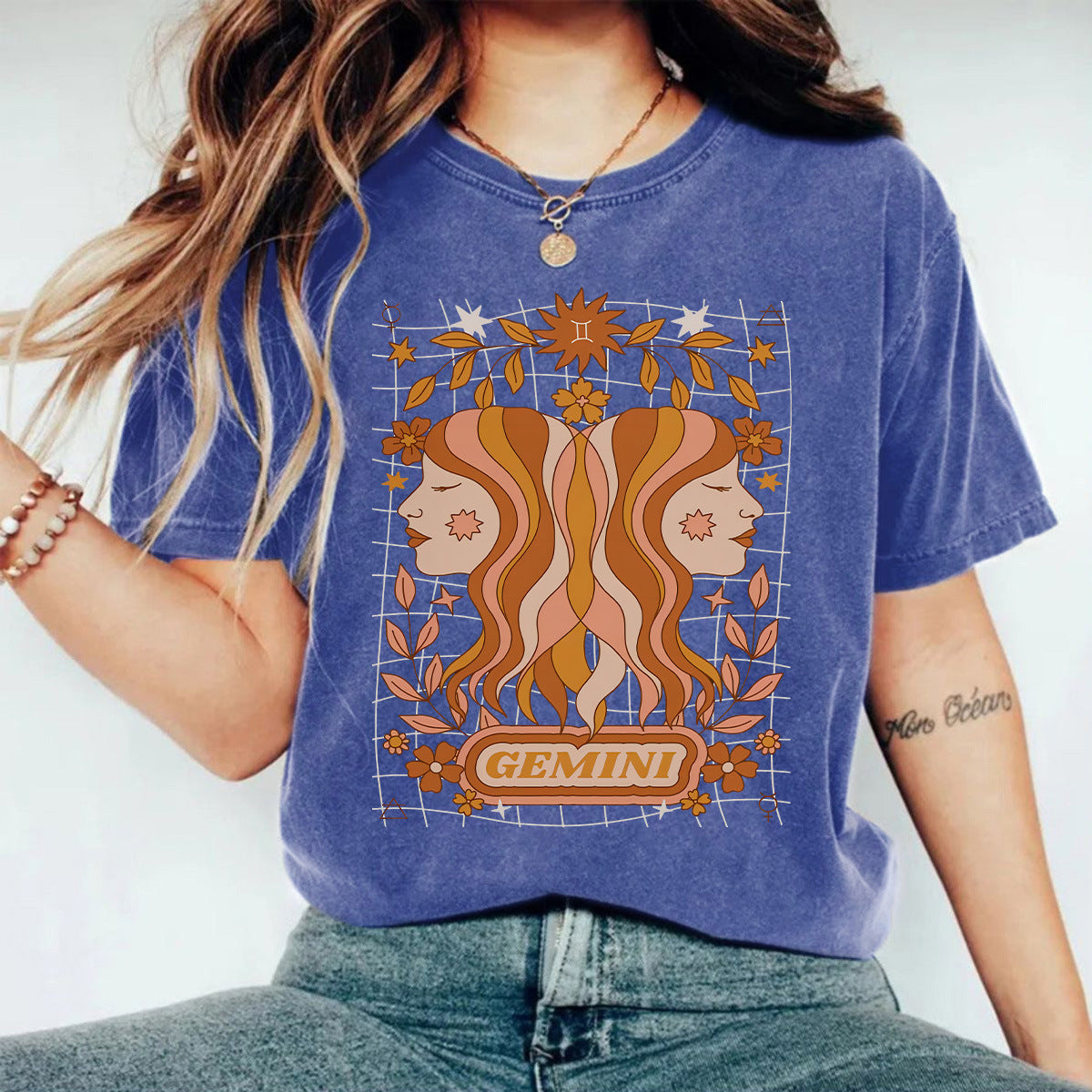 Stijlvolle Effen Kleur Washed Casual Vintage Ronde Hals T-shirt met GEMINI-print en Korte Mouwen voor Dames & Plus-Size