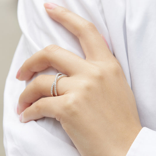 S925 Sterling Zilveren Europese Elegante Vergulde Witgoud Geometrisch Verlovingsring met Zirkoonsteentjes voor Dames