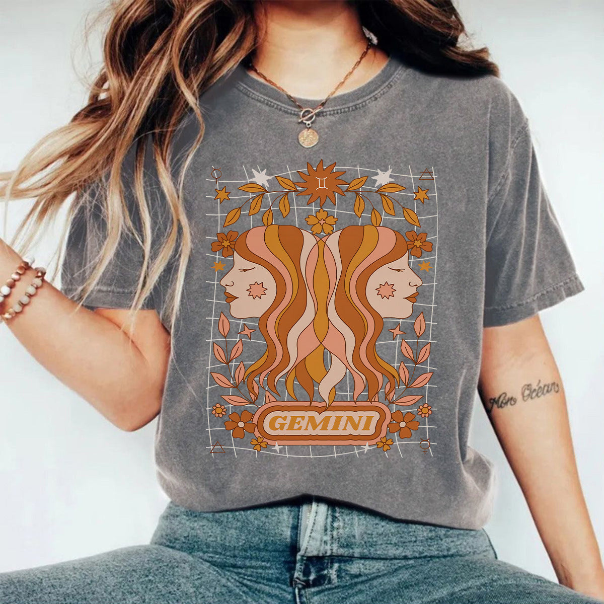 Stijlvolle Effen Kleur Washed Casual Vintage Ronde Hals T-shirt met GEMINI-print en Korte Mouwen voor Dames & Plus-Size