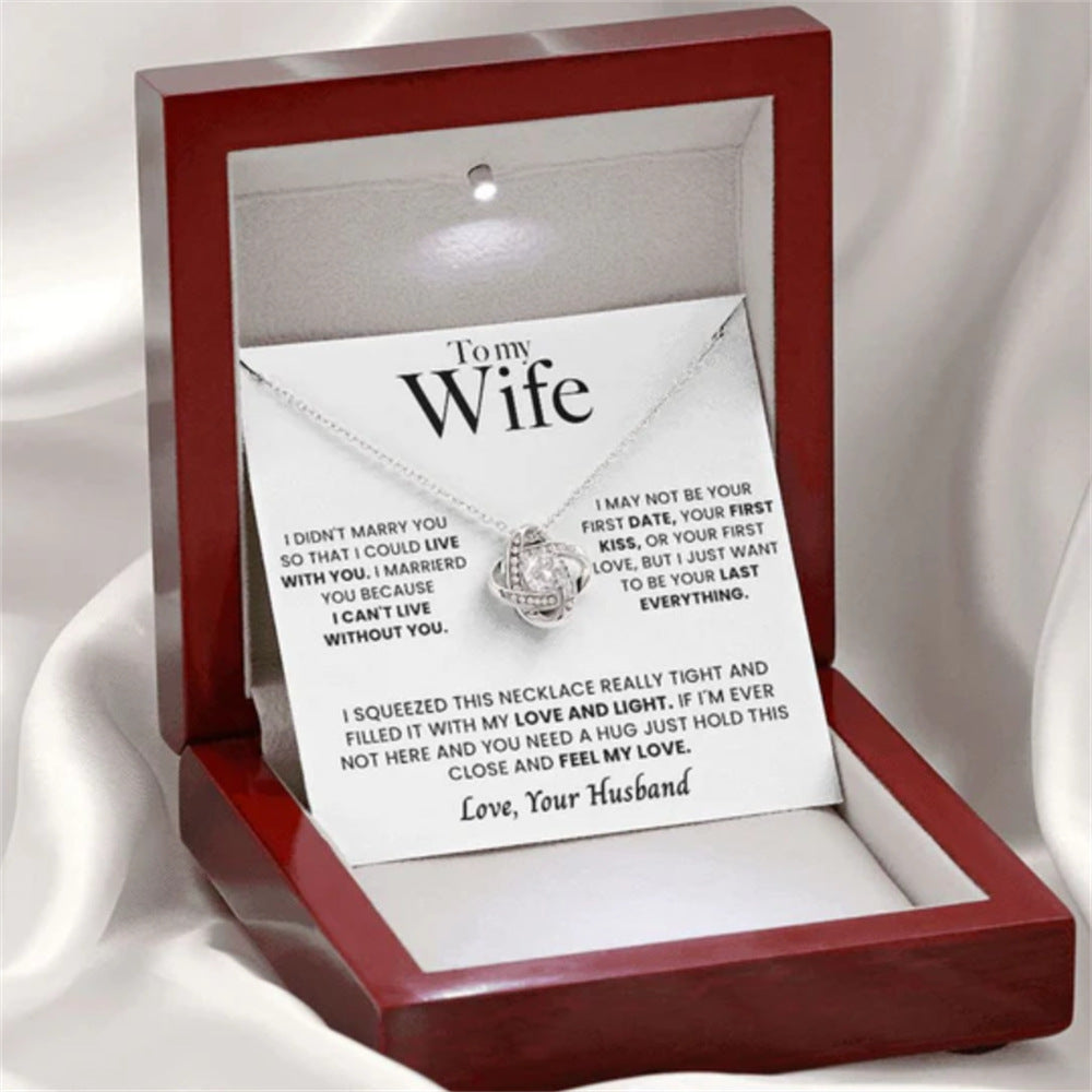 Stijlvolle Modieuze Roestvrijstalen "TO MY WIFE" Halsketting en Liefdesknoop Hanger met Zirkoon en Strass-steentjes voor Dames