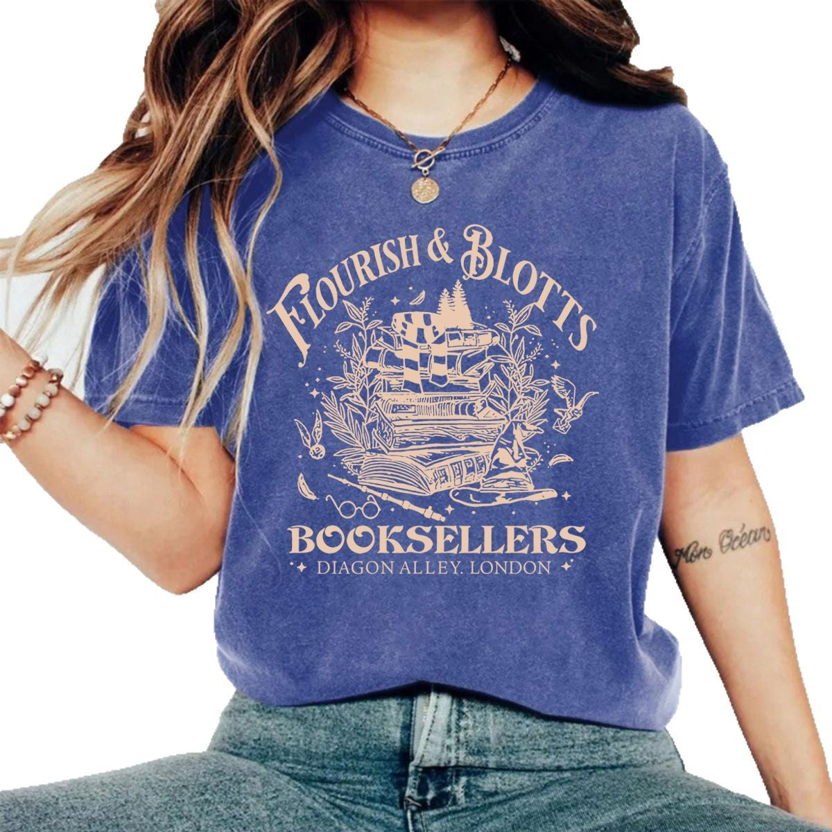 Stijlvolle Klassieke Effen Kleur Washed Casual Vintage Ronde Hals T-shirt met Bedrukte Kasteelprint en Korte Mouwen voor Dames/Meiden & Plus-Size
