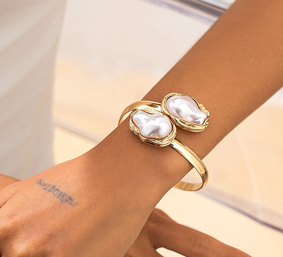 Modieuze Franse Sieradenset Retro Niche Barokvormige Imitatie-Parels Vergulde Statement Halsketting/Armband/Ring (Armband & Ring als Set Verkrijgbaar) van Legering voor Dames