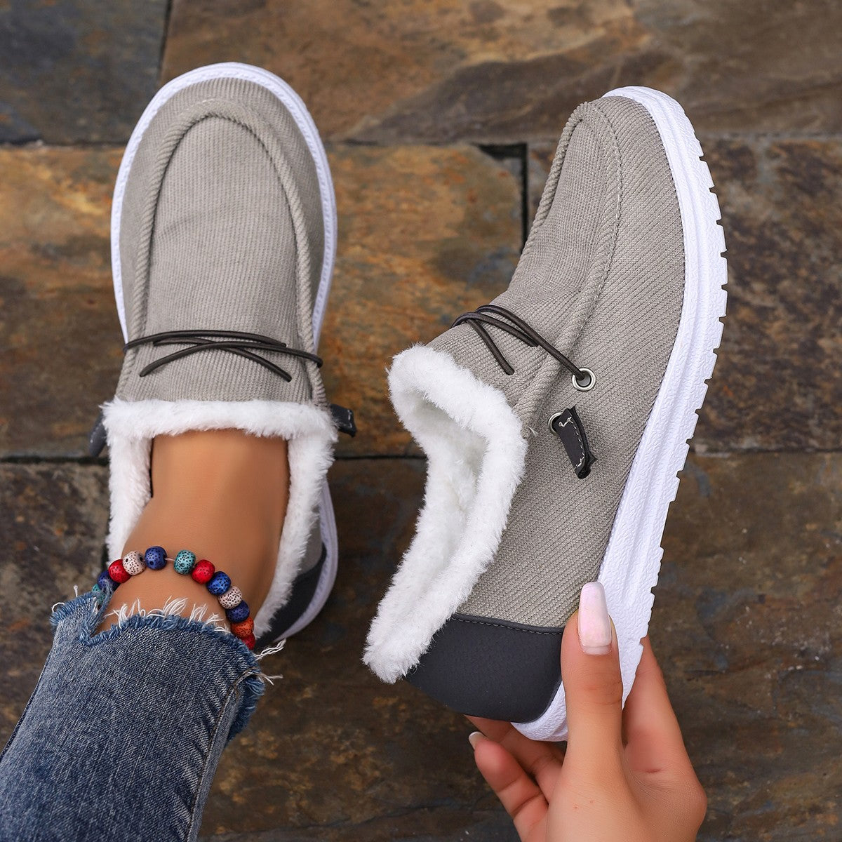 Europese en Amerikaanse Casual Warme Fluwelen Slip On Canvas Sneakers met Imitatie BontKant en Ronde Neus voor Unisex