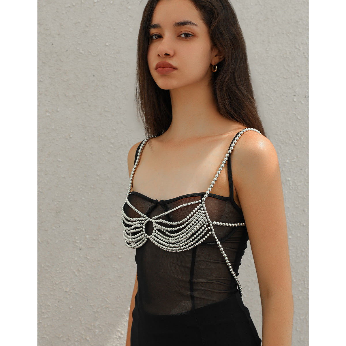 Modieuze Elegante Minimalistische Feestelijke Bodychain met Vlindercorset Details en Imitatie Parels voor Dames