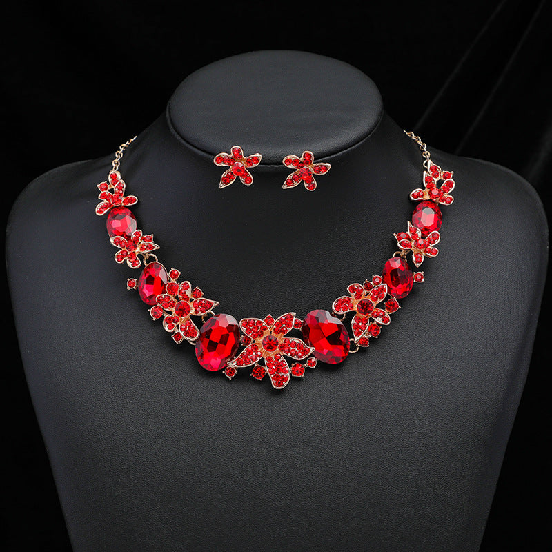 Elegante Unieke Verfijnd Design Klassieke Sieradenset Retro Halsketting en Oorbellen met Kristallen Bloemenvormen en Strass-steentjes voor Dames