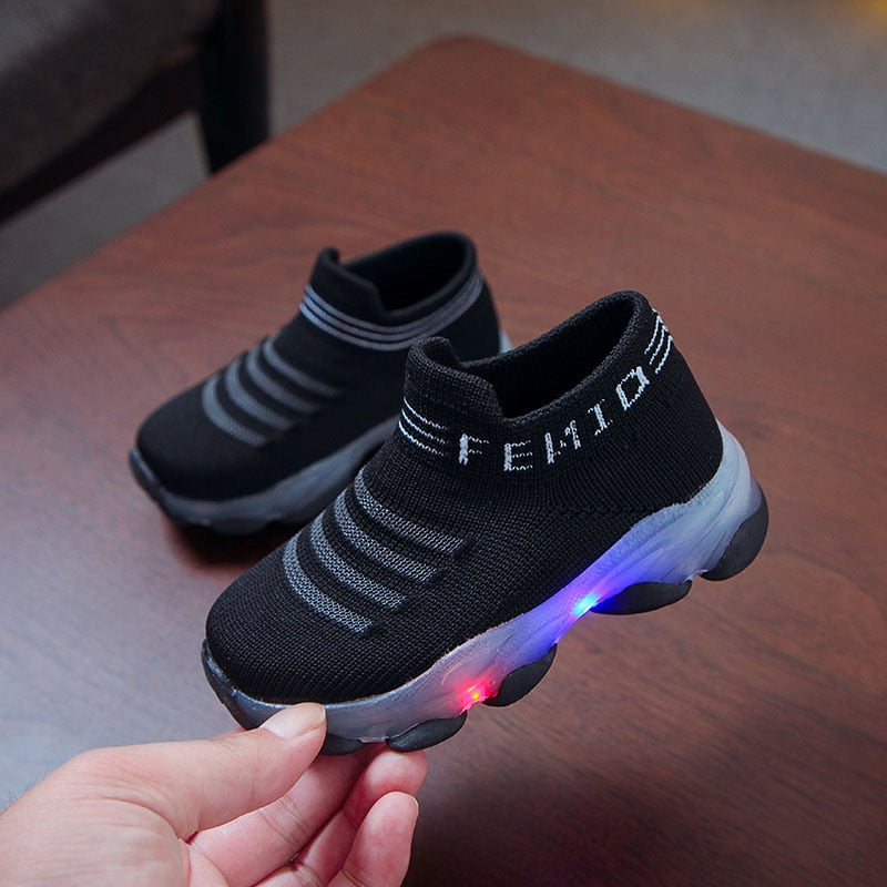 Comfortabele Effen Kleur Ademend Casual LED Kindersneakers van Mesh met Letterprint en Ronde Neus voor Kinderen