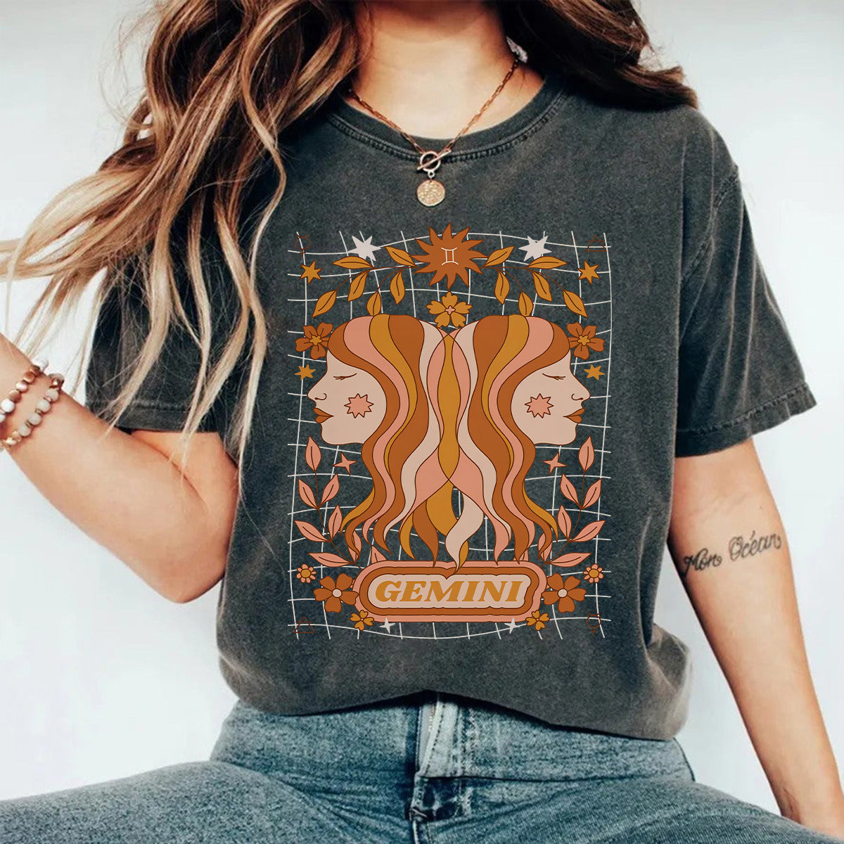 Stijlvolle Effen Kleur Washed Casual Vintage Ronde Hals T-shirt met GEMINI-print en Korte Mouwen voor Dames & Plus-Size