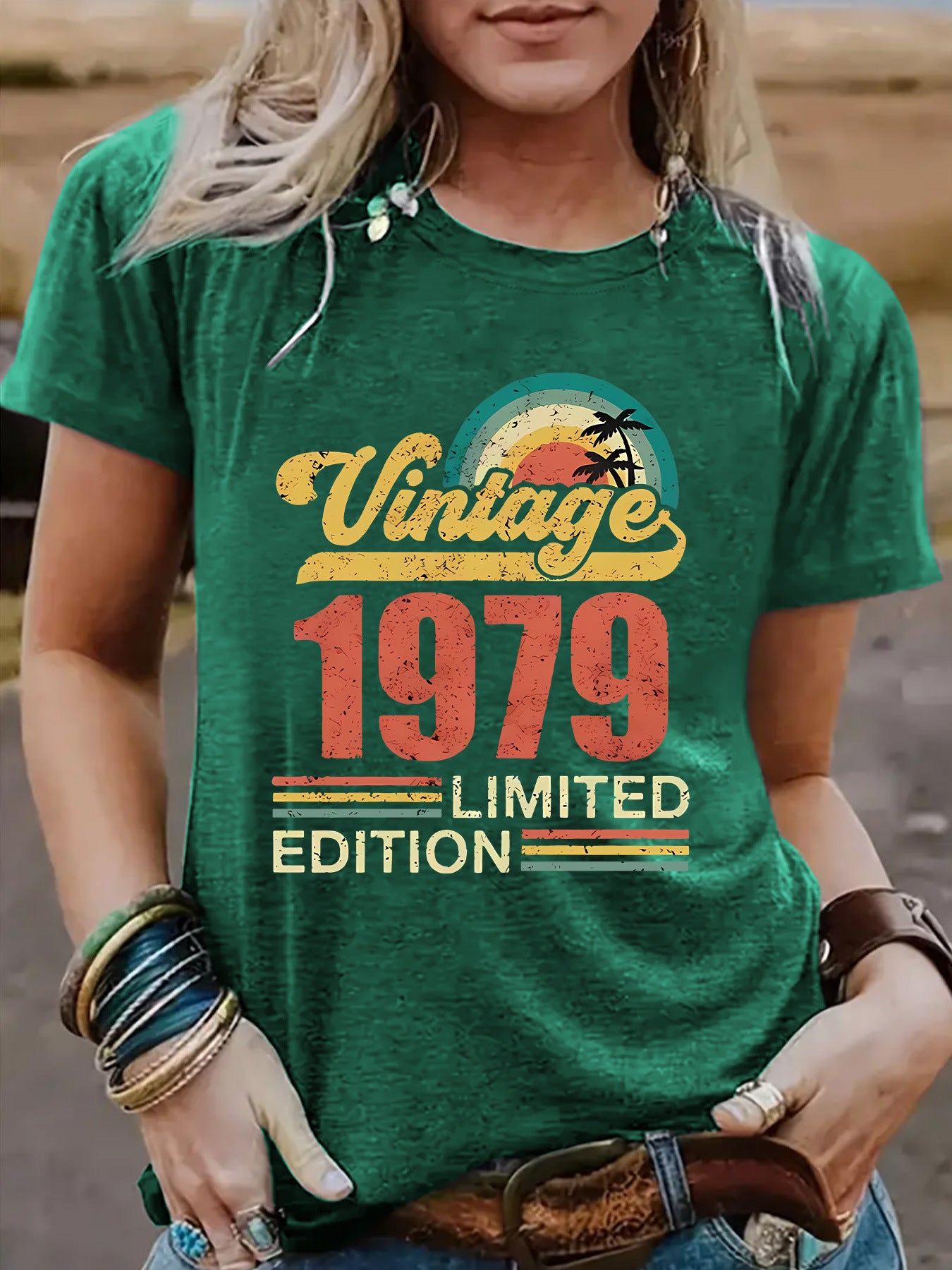 Klassiek Casual Effen Kleur Bedrukte Vintage Stijl uit 1979 T-shirt met Ronde Hals en Korte Mouwen voor Dames/Meiden & Plus-SizeKlassiek