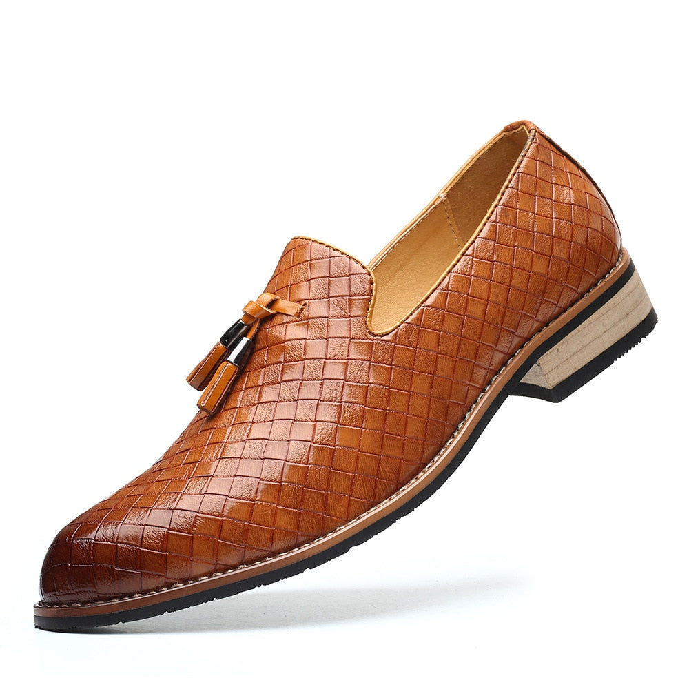 Modieuze Klassiek Britse Stijl Effen Kleur Formele Casual/Business Geweven Loafers met Kwastjes