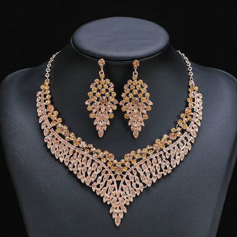 Extravagante Stijl Sieradenset Stijlvolle Retro Sleutelbeen-Halsketting & Oorbellen van Legering met Kristallen en Strass-steentjes voor Dames