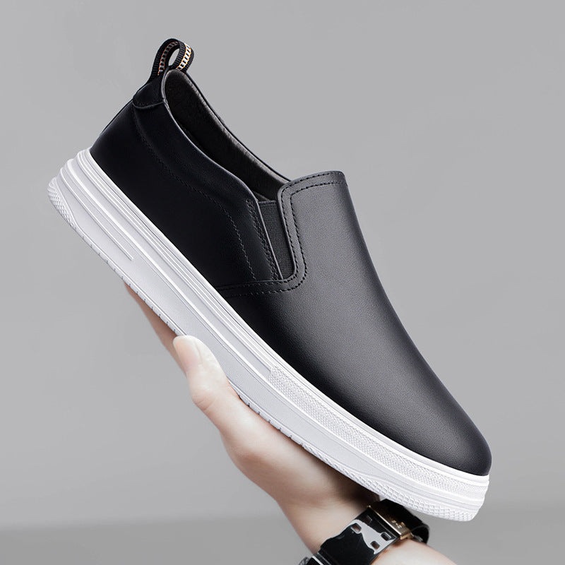 Eenvoudige Comfortabel Ademende Casual Effen Kleur Slip-On Boardschoenen van Echt Leer met Ronde Neus en Dikke Platformzool voor Heren & Jongens