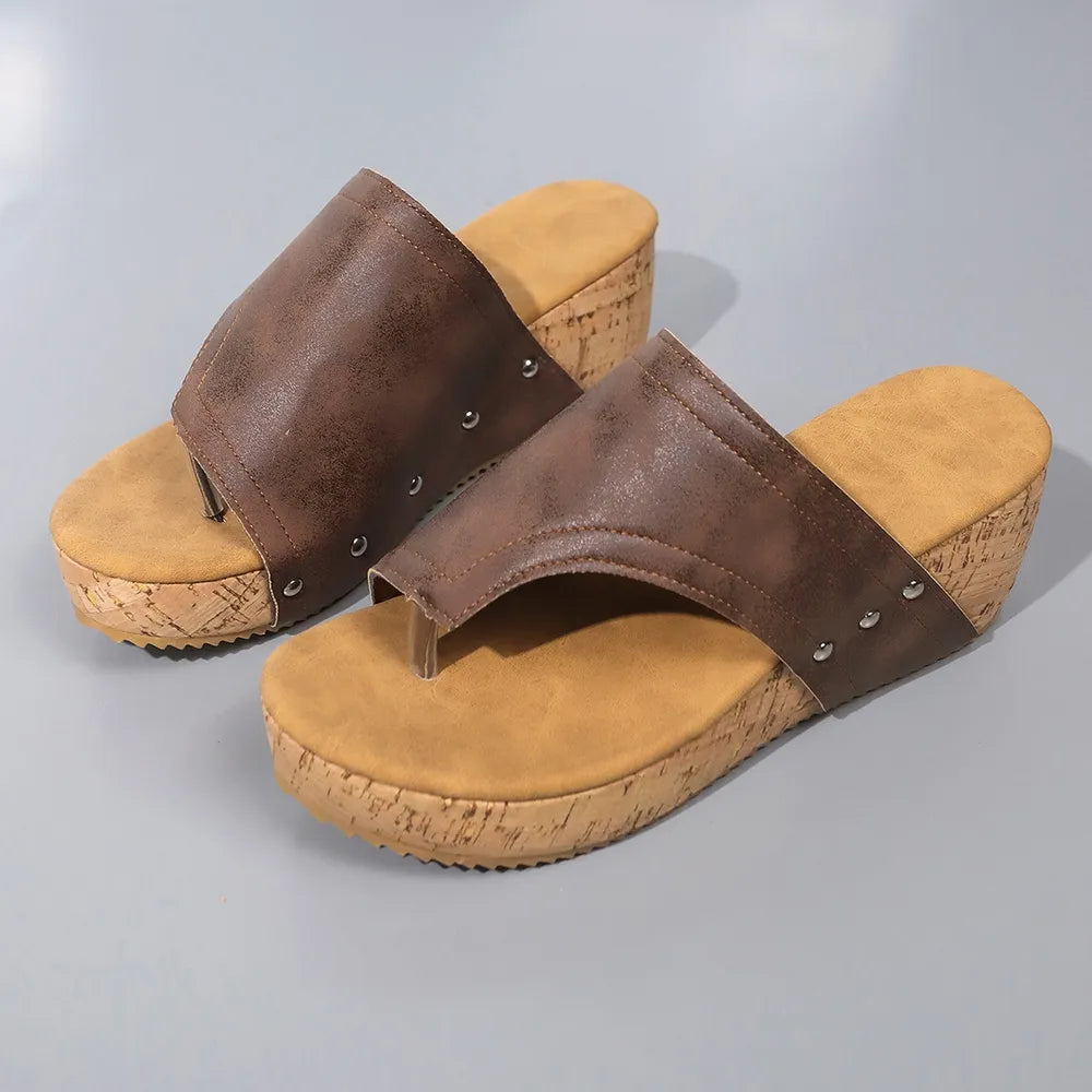 Stijlvolle Comfortabele Effen Kleur Sandalen van PU-Leer met Sleehak van Kurk voor Dames & Meiden