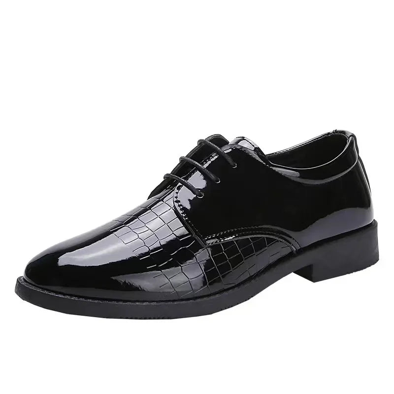 Modieuze Veelzijdige Effen Kleur Casual/Business Derbyschoenen van PU-Leer met Reliëf Patroon op de Neus en Vetersluiting voor Heren