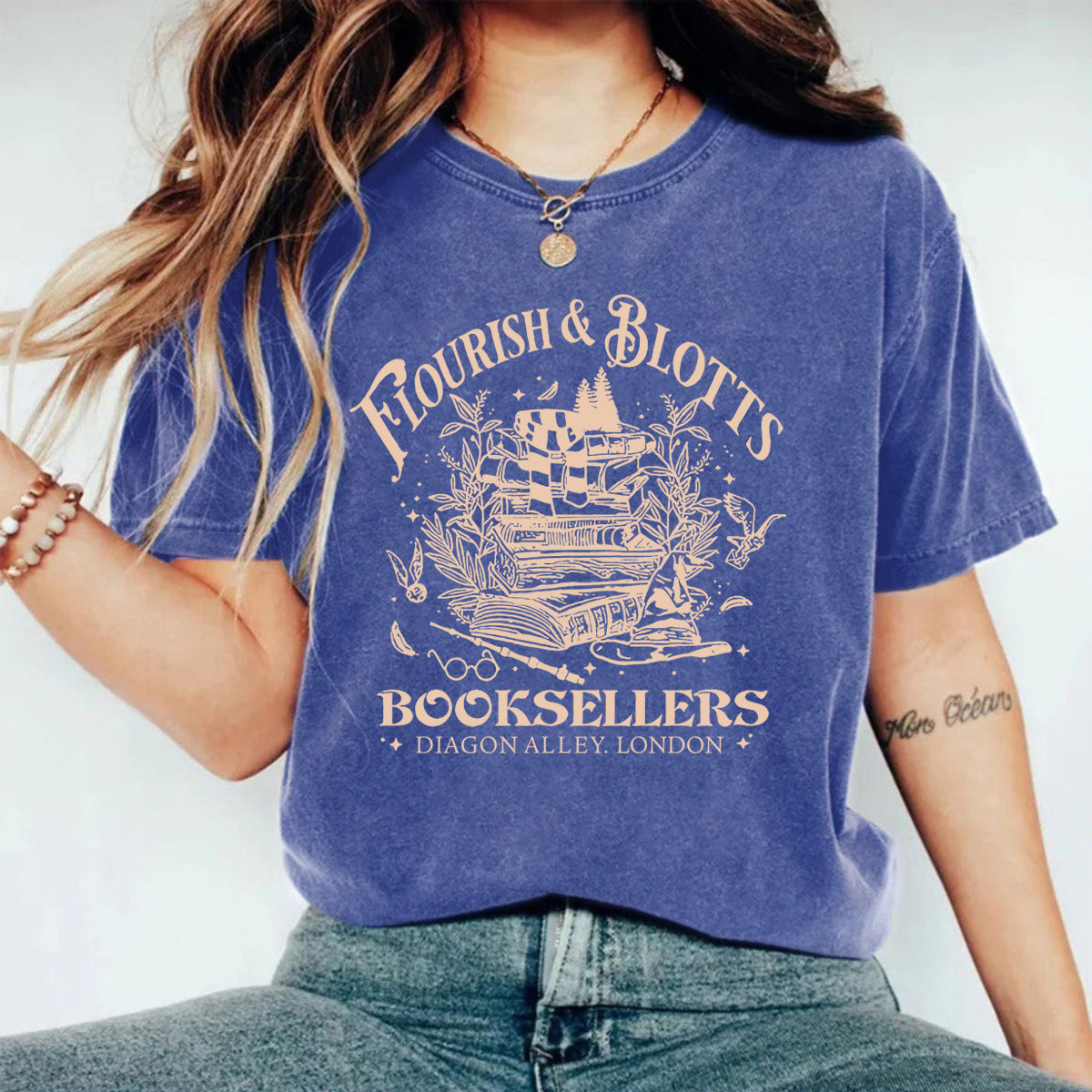 Stijlvolle Klassieke Effen Kleur Washed Casual Vintage Ronde Hals T-shirt met Bedrukte Kasteelprint en Korte Mouwen voor Dames/Meiden & Plus-Size