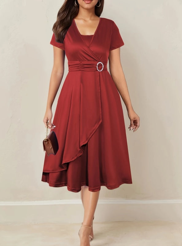 Elegante Bordeauxrood V-hals Strassjurk met Asymmetrische Zoom en Korte Mouwen voor Dames & Plus-size