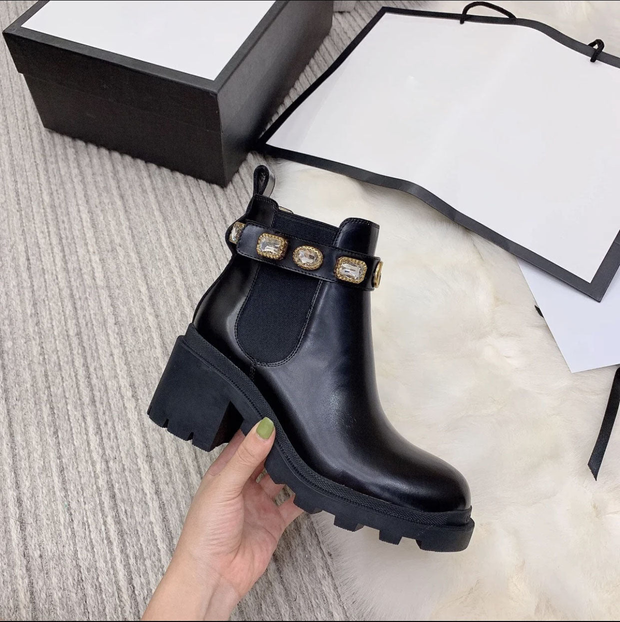 Europese en Amerikaanse Stijlvolle Casual Effen Kleur Steve Madden Amulet Slip On Enkellaarzen van PU-Leer voor Dames & Meiden