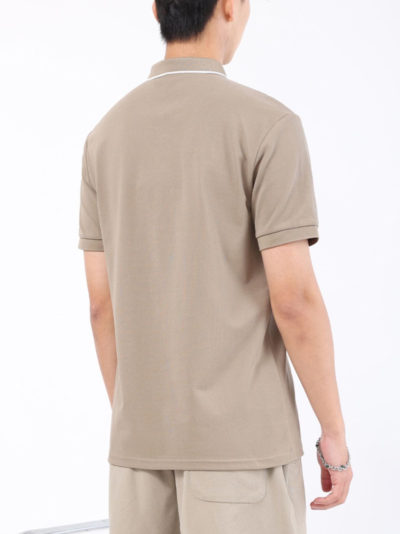 e292a166-3e7c-4c12-a159-b5fec00c035a-Max