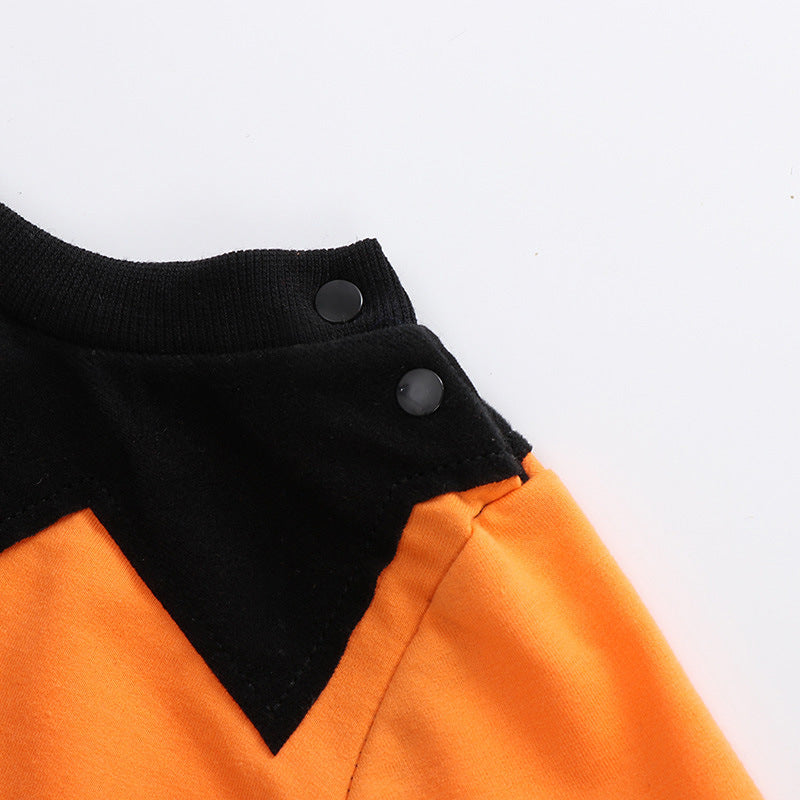 Vierdelige Halloween-kinderkleding in de vorm van een vleermuispompoen